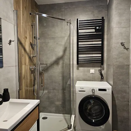 Widokowy - Z Darmowym Parkingiem I Balkonem Z Widokiem Na Stok- Bestrooms * Szczyrk