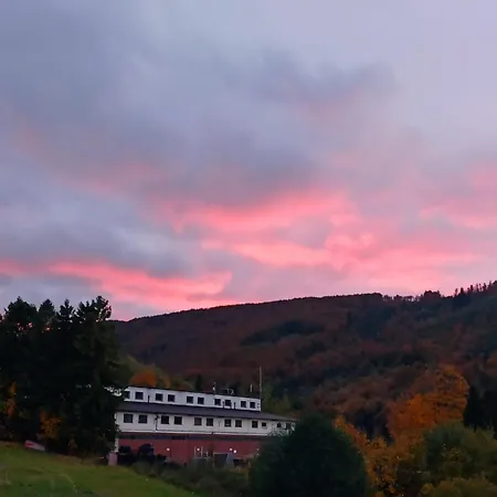 Apartmán Widokowy - Z Darmowym Parkingiem I Balkonem Z Widokiem Na Stok- Bestrooms
