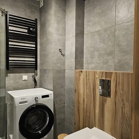 Apartment Widokowy - Z Darmowym Parkingiem I Balkonem Z Widokiem Na Stok- Bestrooms Szczyrk