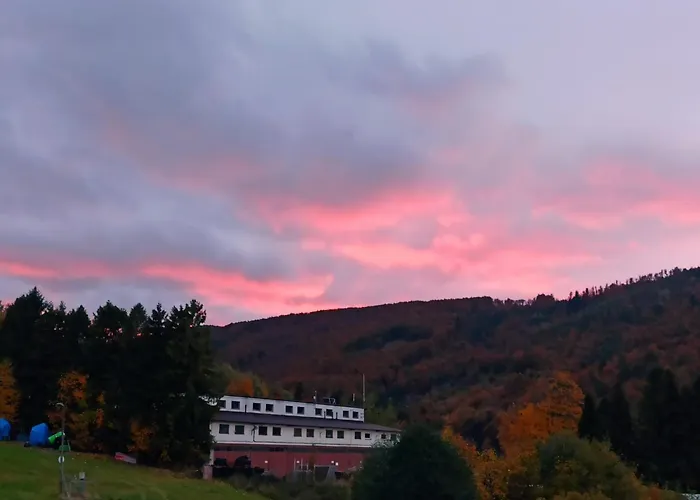 شقة Widokowy - Z Darmowym Parkingiem I Balkonem Z Widokiem Na Stok- Bestrooms