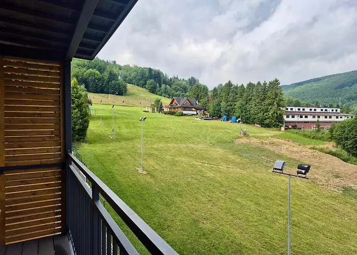 Apartmán Widokowy - Z Darmowym Parkingiem I Balkonem Z Widokiem Na Stok- Bestrooms